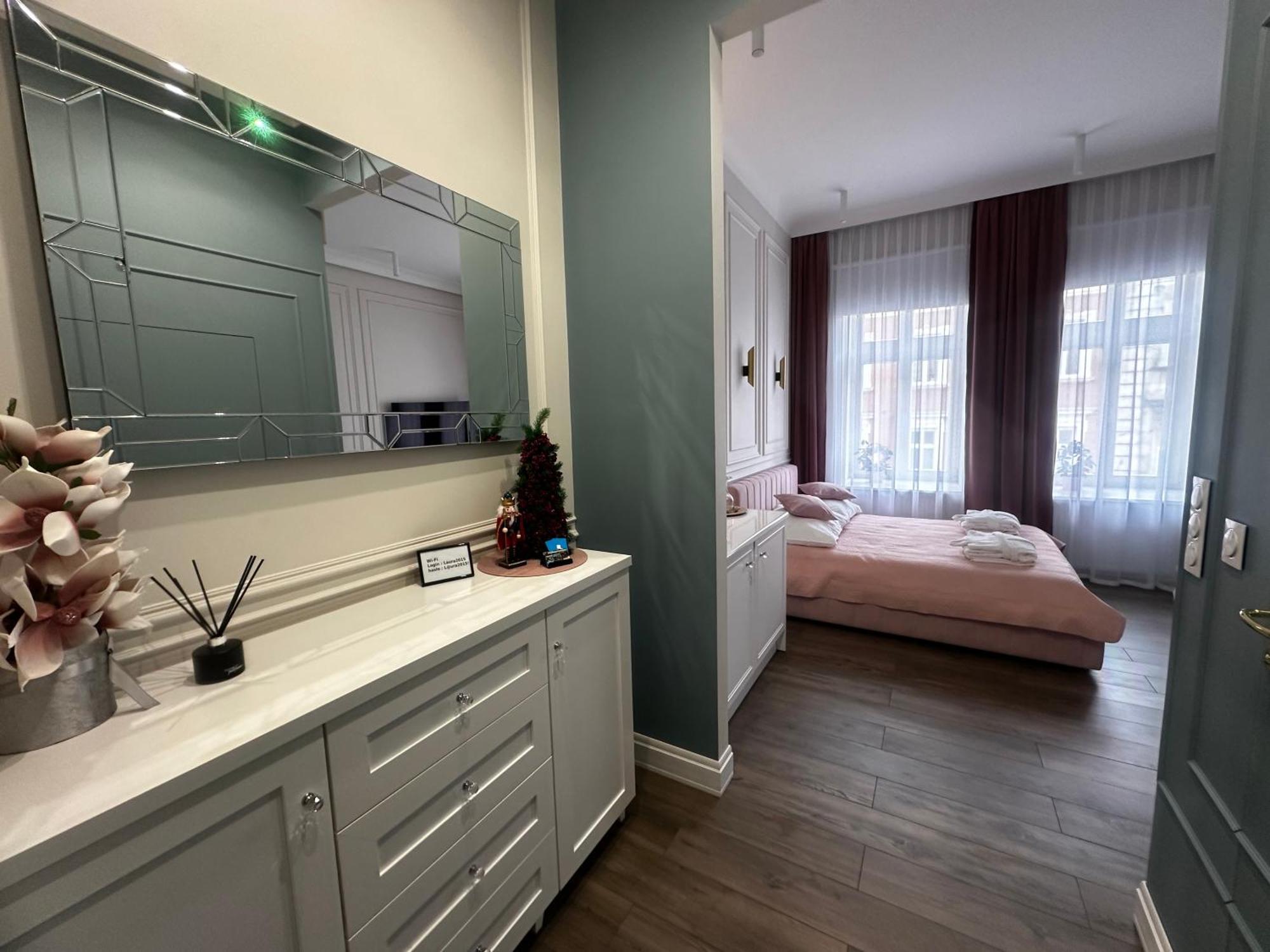 Apartament Glamour Prywatne Jacuzzi Starowislna Краків Екстер'єр фото