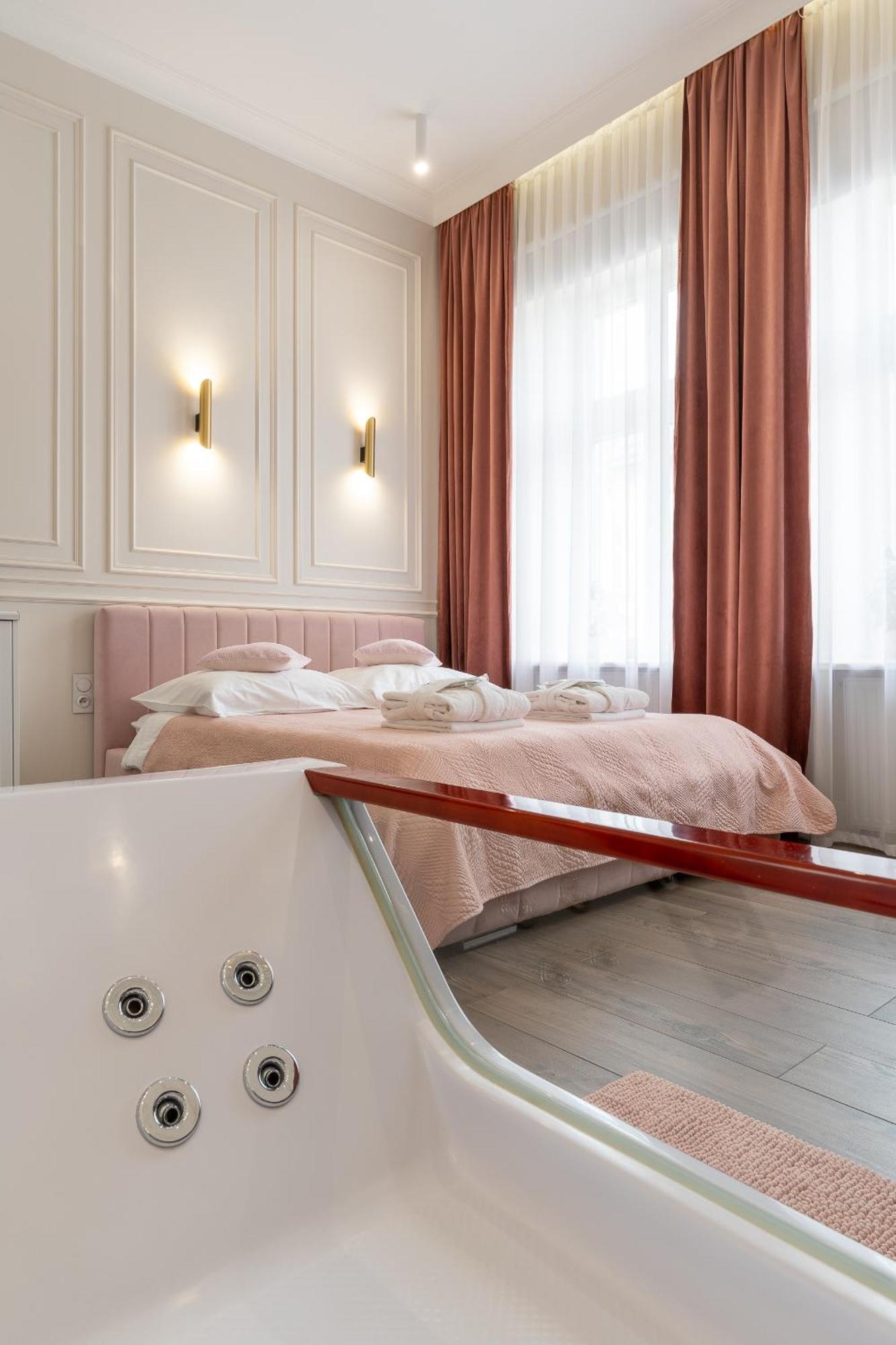 Apartament Glamour Prywatne Jacuzzi Starowislna Краків Екстер'єр фото