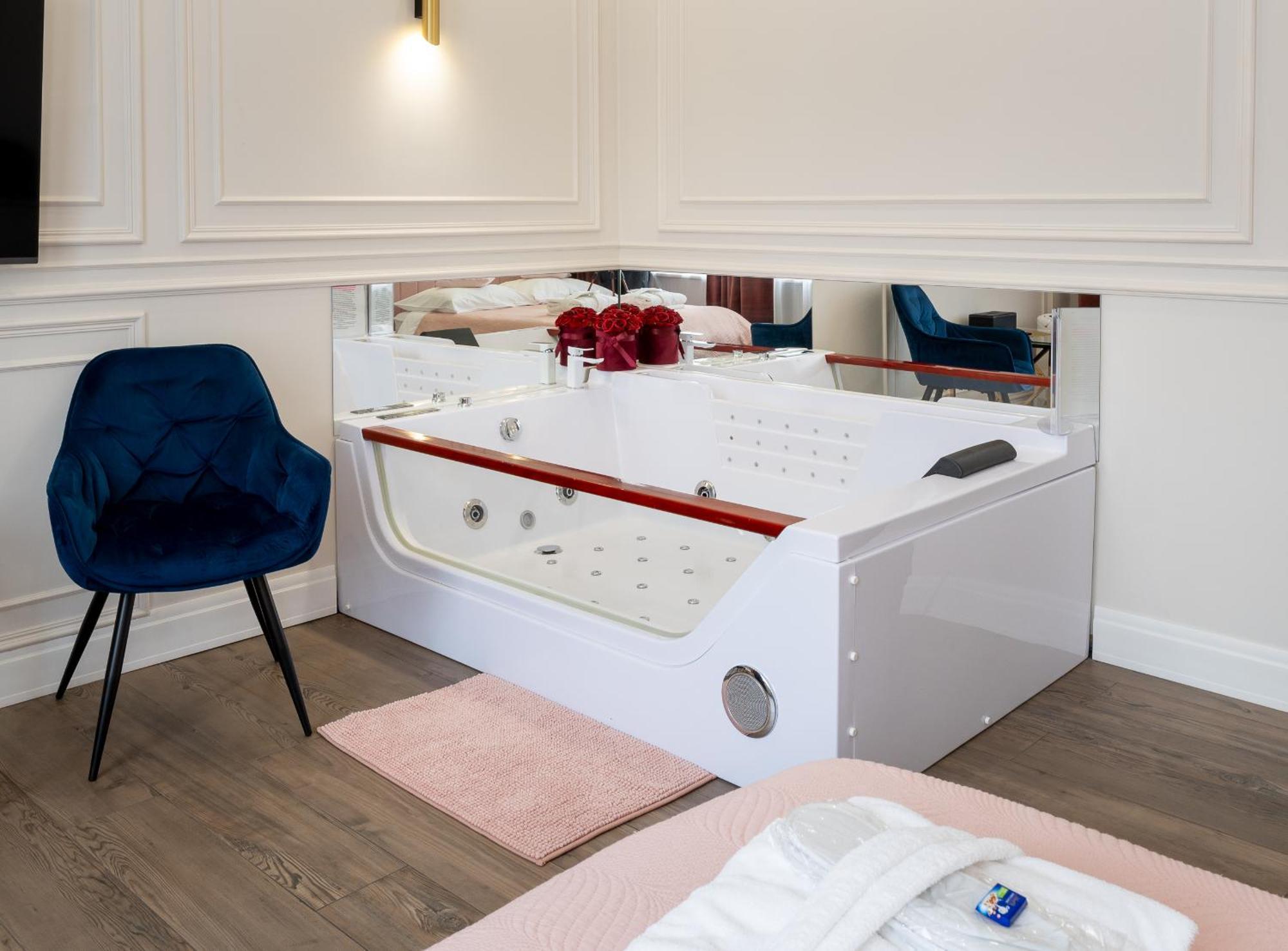 Apartament Glamour Prywatne Jacuzzi Starowislna Краків Екстер'єр фото