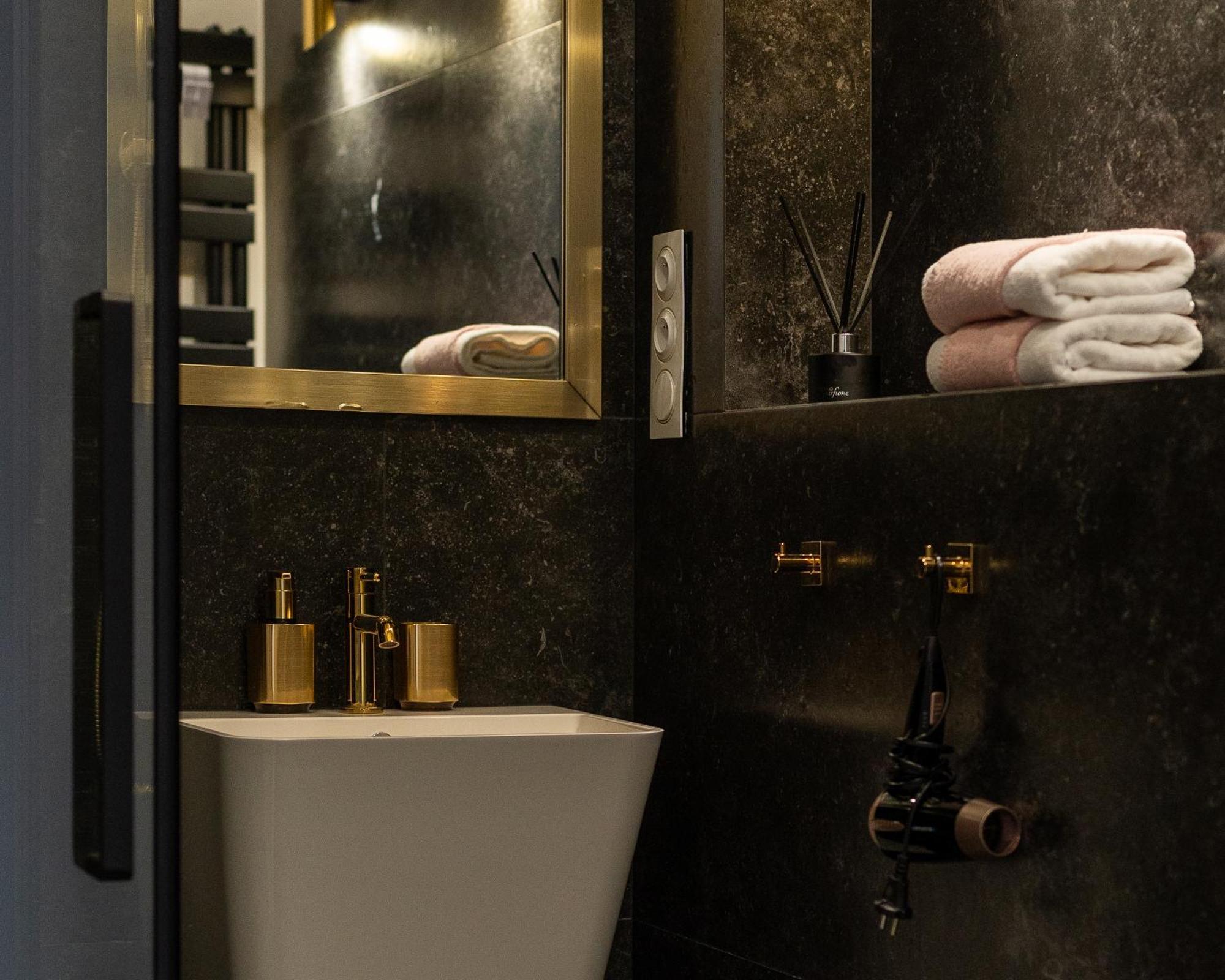 Apartament Glamour Prywatne Jacuzzi Starowislna Краків Екстер'єр фото